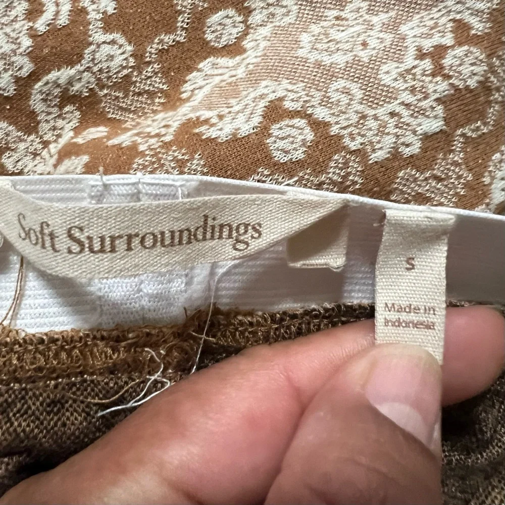 Soft Surroundings Sumptuous Pull‎ on Tan Ivory Wide Leg Flare Pants